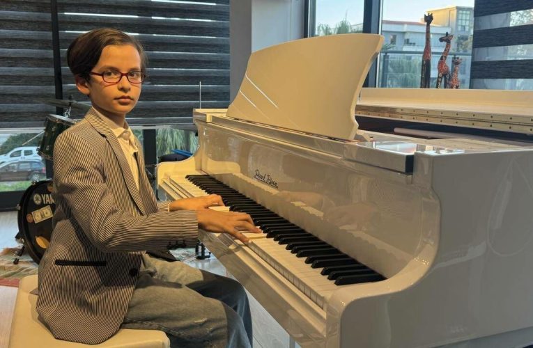 10 yaşındaki Yusufhan’a İngiltere’den lise diploması