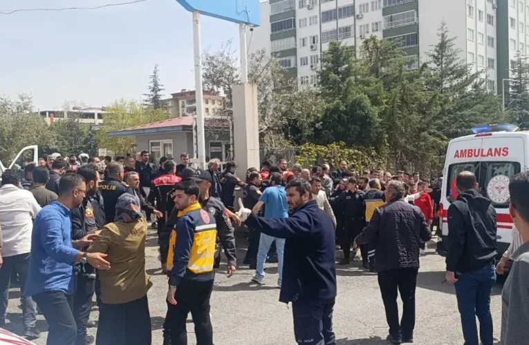 Kamu Başdenetçisi Akarca’dan Şanlıurfa ve Kahramanmaraş’taki silahlı saldırılara ilişkin açıklama