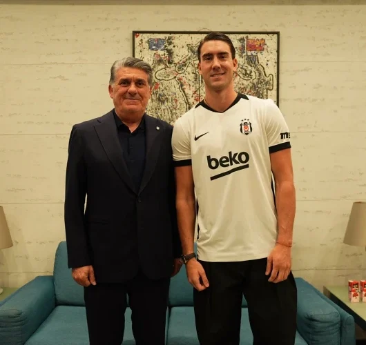 Serdal Adalı Vlahovic’in lisansının neden hala çıkmadığını açıkladı