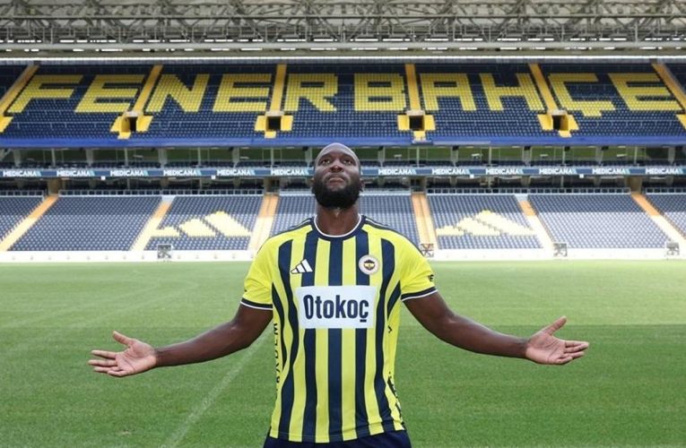 Fenerbahçe, Romelu Lukaku’yu UEFA kadrosuna ekledi