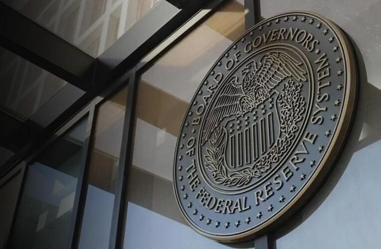 Fed’den kritik enflasyon mesajı: Faiz artırımı kapıda mı?
