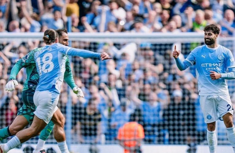 Manchester City, uzatma anlarında güldü