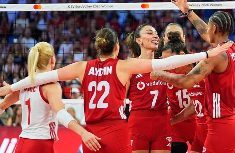 SON DAKİKA | Filenin Sultanları, Almanya’yı da rahat geçti