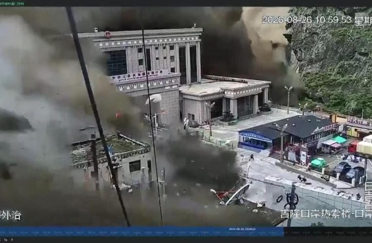 Nepal’de sel faciasının kaynağı ne?