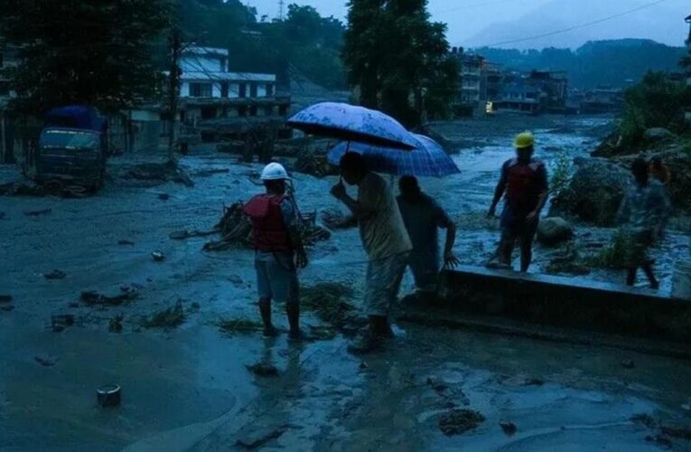 Nepal’deki selde can kaybı 389’a yükseldi