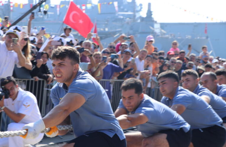 TEKNOFEST Mavi Vatan’da final heyecanı: Halatlar şampiyonluk için çekildi