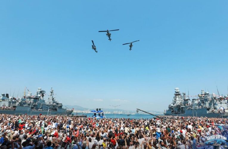 TEKNOFEST Mavi Vatan’da üçüncü gün heyecanı. Adım atacak yer kalmadı