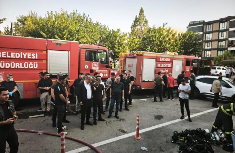 Batman’da spor salonunda çıkan yangında 2 kişi öldü, 10 kişi yaralandı