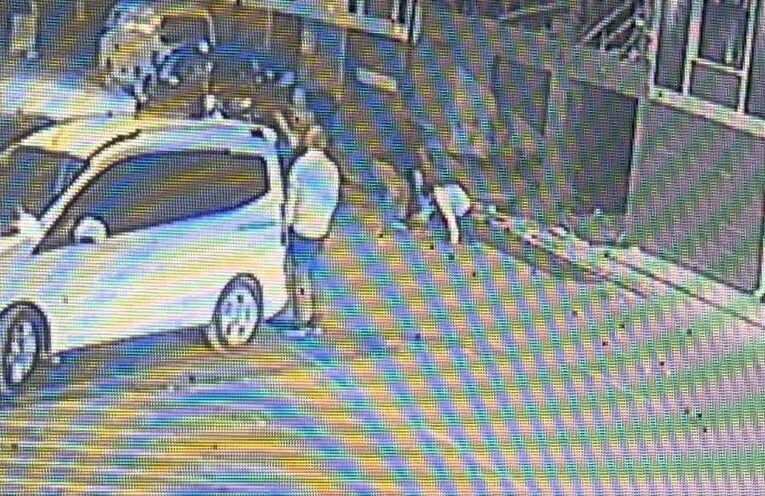 Araç ticareti silahlı kavgaya döndü
