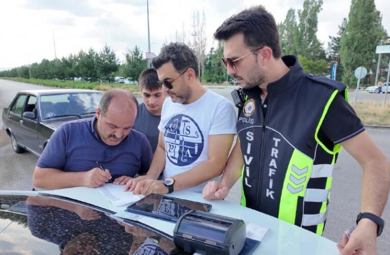 Korsan taksilerle 1 haftadır uğraşıyordu, kendisi de ceza yedi