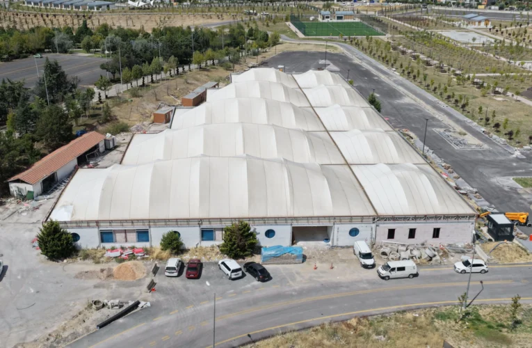 Ankara’da Göksu Parkı’ndaki pazar yeri yenileniyor