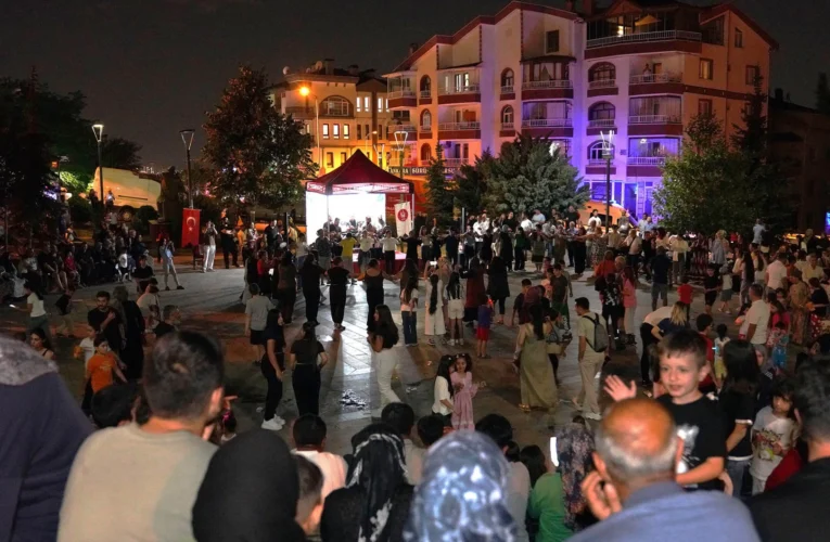 Ankara Keçiören’de müzik ve eğlence dolu akşam