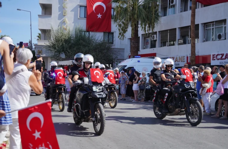Ayvalık’ta 30 Ağustos coşkusu