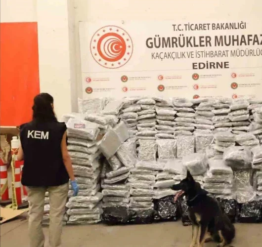 Zehir tacirlerine darbe: Kapıkule’de 810 kilo uyuşturucu ele geçirildi