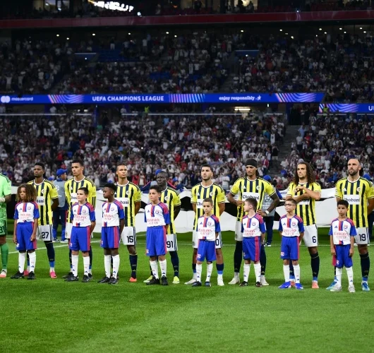 Şampiyonlar Ligi’nde lig aşamasına yükselen Fenerbahçe yurda döndü