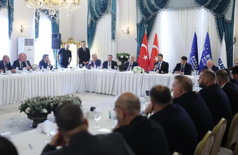 Bakan Bayraktar’dan Bursa’da enerji mesaisi