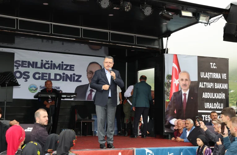 Başkan Genç, Honefter Yayla Şenliği’nde vatandaşlarla buluştu