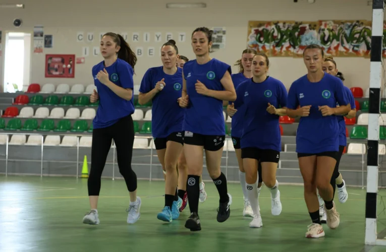 Bursa Büyükşehir Belediyespor Kadın Hentbol Takımı’nda kadro tamam