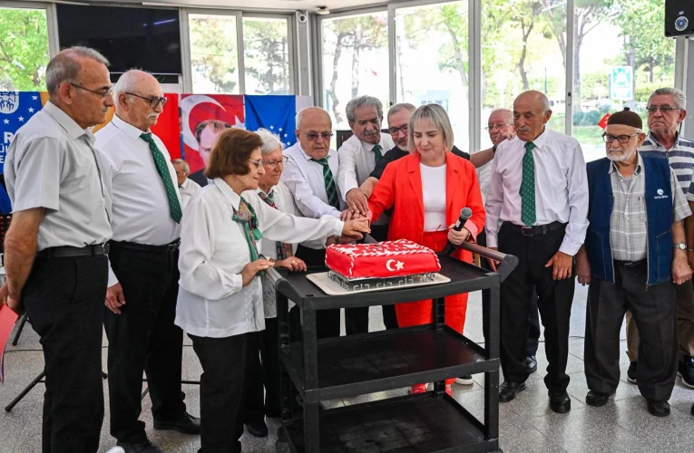 Bursa’da 7’den 70’e 30 Ağustos sevinci