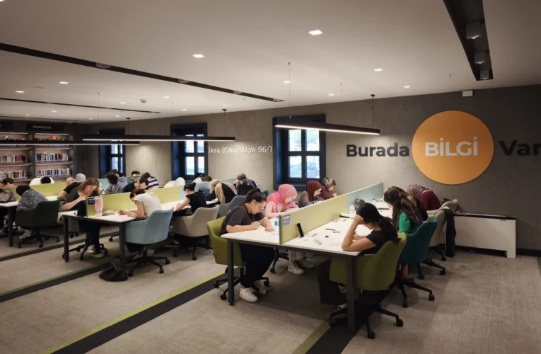Bursa Yıldırım’da gençlere KPSS desteği