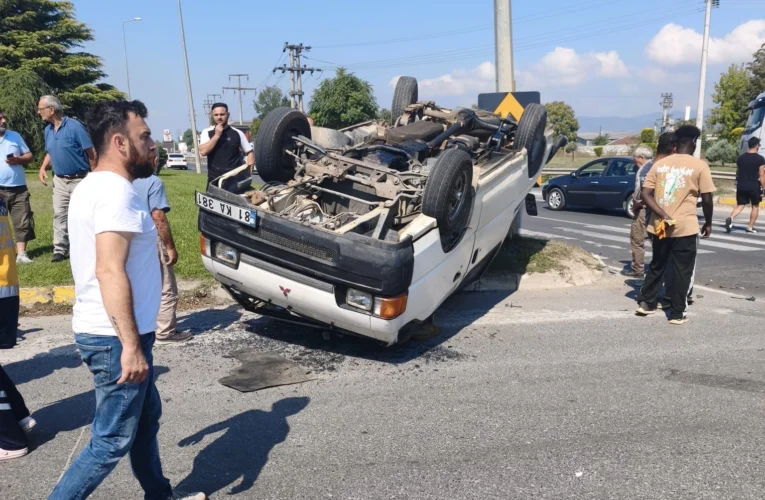 D-100 Karayolu Hal Kavşağı’nda kaza: 2 yaralı