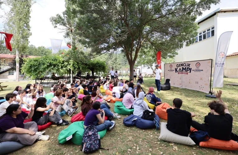 Denizli’de Gençlik Kampı dolu dolu geçti