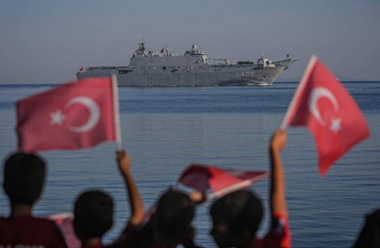 Türk donanmasının seçkin platformlarından gövde gösterisi
