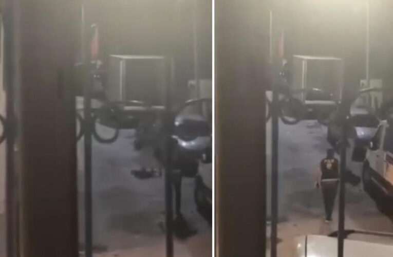 Esenler’de korku dolu anlar: Polisi görünce boğazına bıçak dayadı
