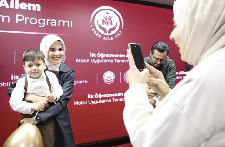 ‘İlk Öğretmenim Ailem’ uygulamasıyla 2 milyon aileye dijital rehberlik sağlanıyor