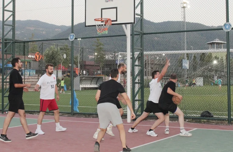 İMO Bursa Şubesi’nden ‘Sokak Basketbolu’ heyecanı