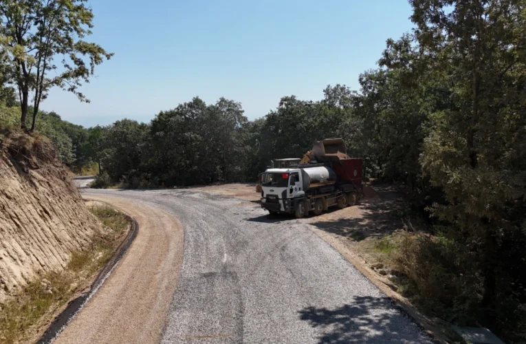 İnegöl’de kırsal 6 mahallenin yolu yenileniyor