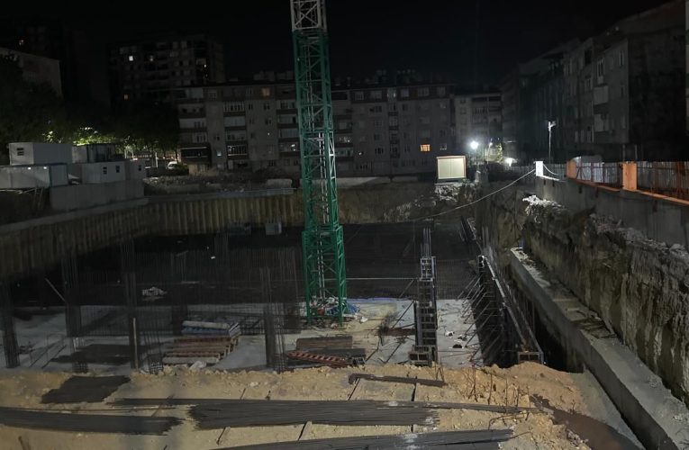 İstanbul’da inşaatta toprak kayması: Yol ulaşıma kapatıldı