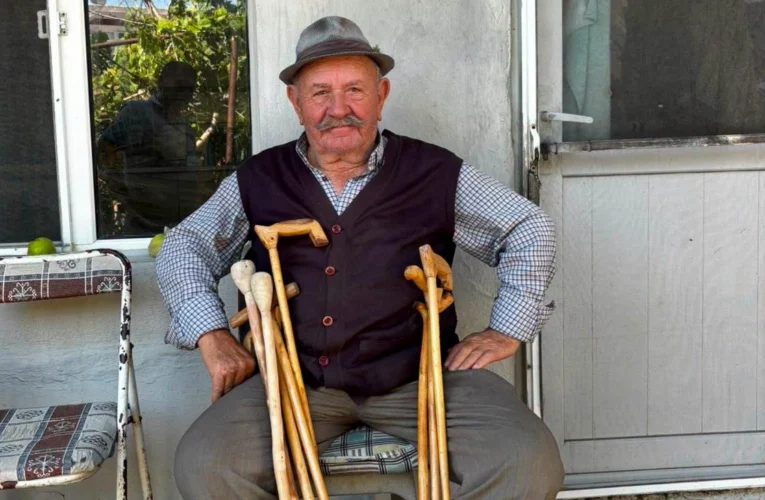 İpsalalı “Fötrlü İsmet Ağa” 86 yaşında halen üretiyor!