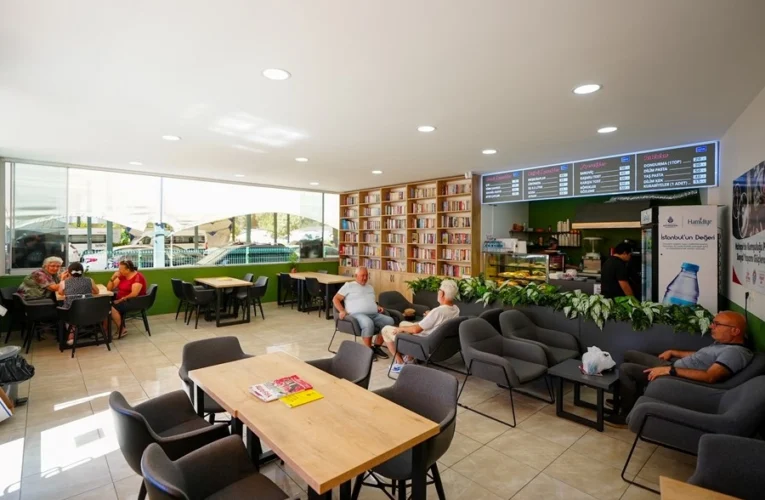 İstanbul Maltepe’de Emekli Dayanışma Evi ilgi görüyor