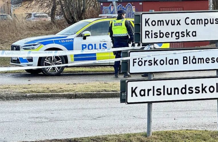 İsveç’te okula kılıçlı saldırı!