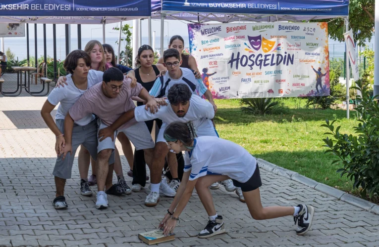 İzmir’de gençler ortak hikâyeler yazıyor