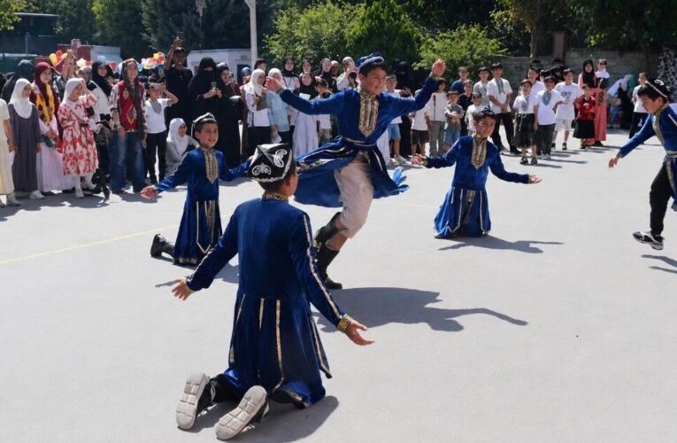 Doğu Türkistanlı Çocuklar  Geleneksel Oyunlarla Buluştu