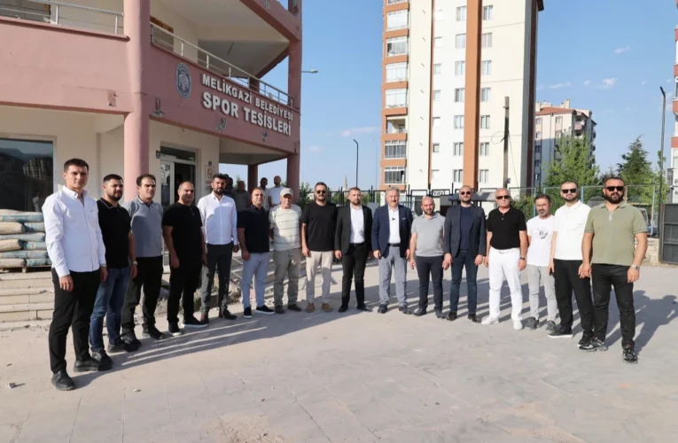 Kayseri Melikgazi Belediyesi’nden spor tesisine yeni çehre