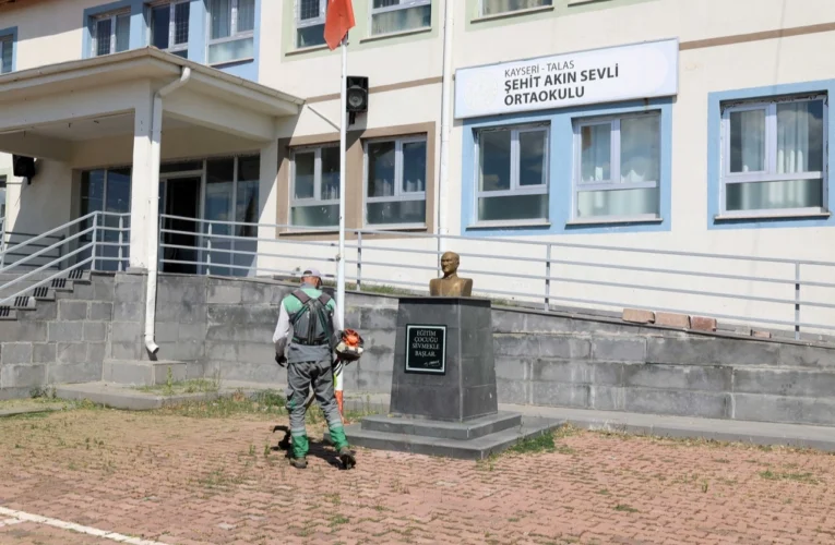 Kayseri Talas’ta okullarda bakım zamanı