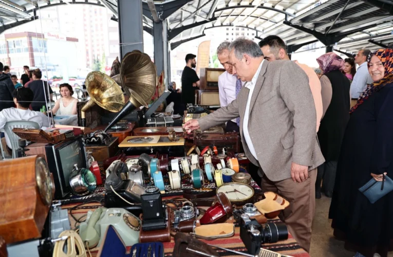 Kayseri Talas’tan renkli müzayede