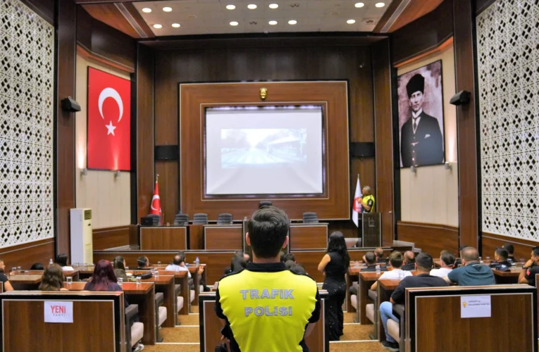 Keçiören Belediyesi personeline güvenli sürüş eğitimi