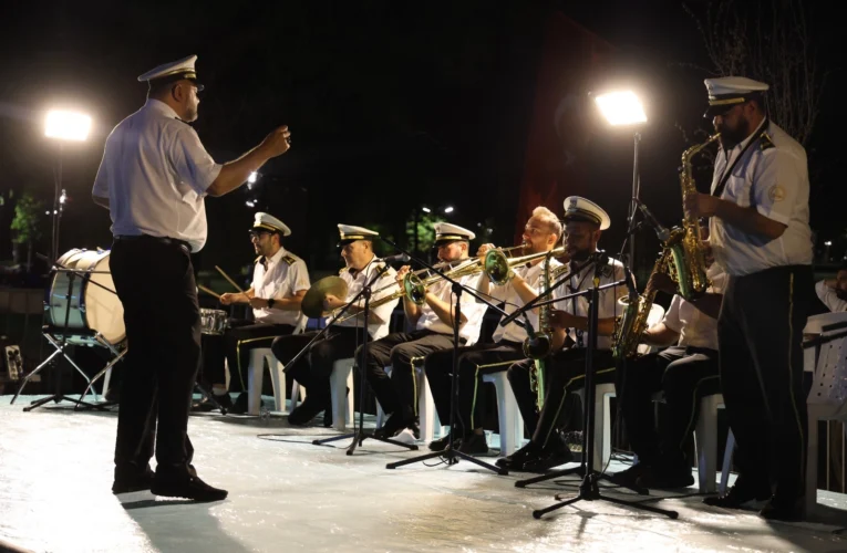 Kocaeli’de Mehter ve Bando Takımı 7’den 70’e herkesi coşturdu