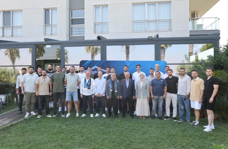 Kocaeli Gebze’de voleybol takımı yeni sezona hazırlanıyor