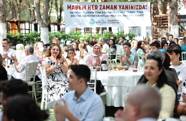 MABEM’li öğrenciler LGS başarılarını aileleriyle kutladı