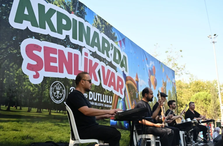 Manisa’da “Akpınar’da Şenlik Var” renkli görüntülere sahne oldu