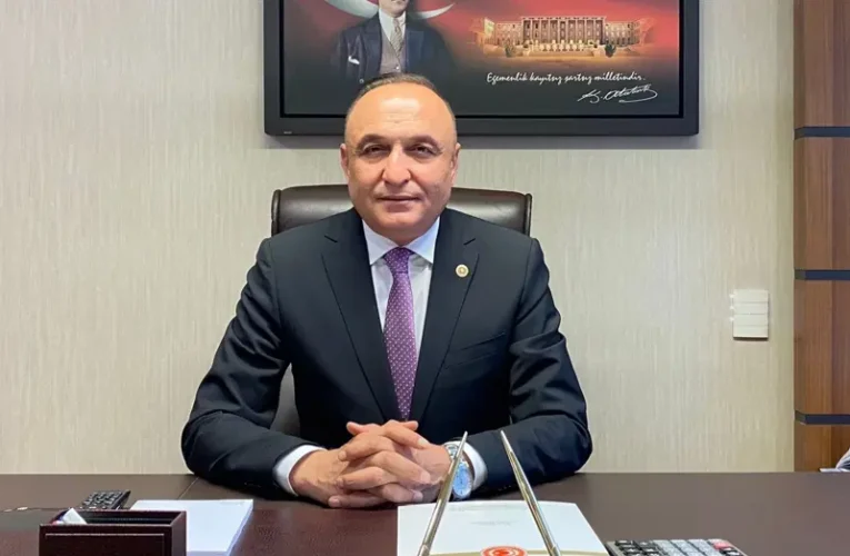 Yeni Parti Gaziantep Milletvekili Melih Meriç’e bıçaklı saldırı. Sağlık durumu ciddi