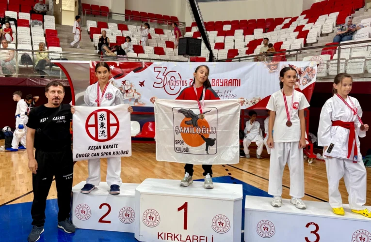 Önder Can Spor Kulübü’nden Kırklareli Karate İl Şampiyonası’nda 14 derece
