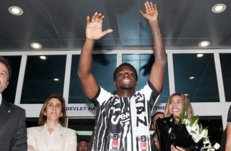 Hollandalı yıldız Poku, Beşiktaş için İstanbul’da