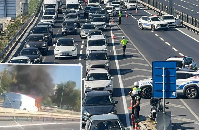 İstanbul’da sahil yolunda yangın. Avrasya Tüneli yönü kapandı