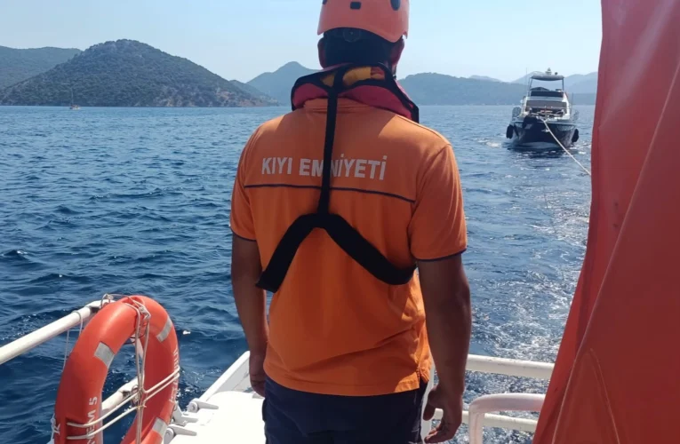Tersane Adası açıklarında tekne arızası